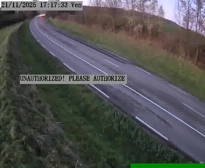 Webcam installée le long de D955 (France) à Amelécourt, pointée vers Metz, utile pour suivre précisément les conditions de trafic.