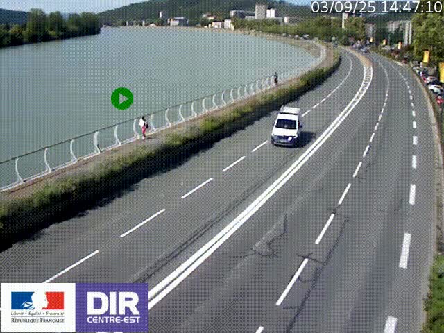 Webcam sur le quai Parjot à Vienne, aux Portes de Lyon, sur la Nationale 7, à la jonction avec le boulevard du Rhône-nord (D1407), caméra orientée vers Lyon