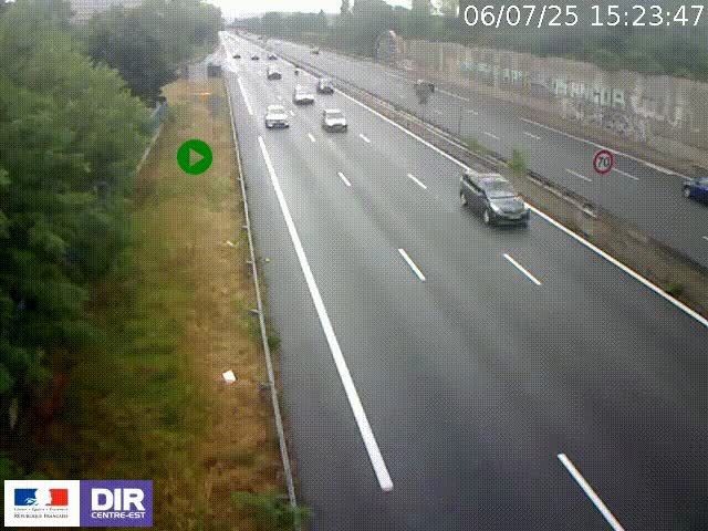 Webcam à Bron sur l'A43 à la jonction avec le boulevard périphérique de Lyon (D383). Vue orientée vers Lyon