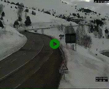 Webcam au carrefour de la croisade, à la jonction entre la N22 et la N320, avant le poste de douane franco-andorrane. Webcam à 1790 mètres d'altitude