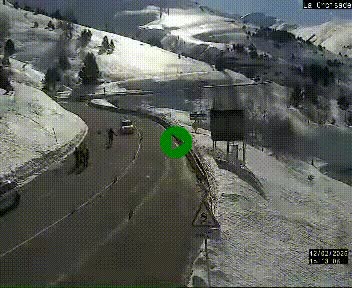 Webcam au carrefour de la croisade, à la jonction entre la N22 et la N320, avant le poste de douane franco-andorrane. Webcam à 1790 mètres d'altitude