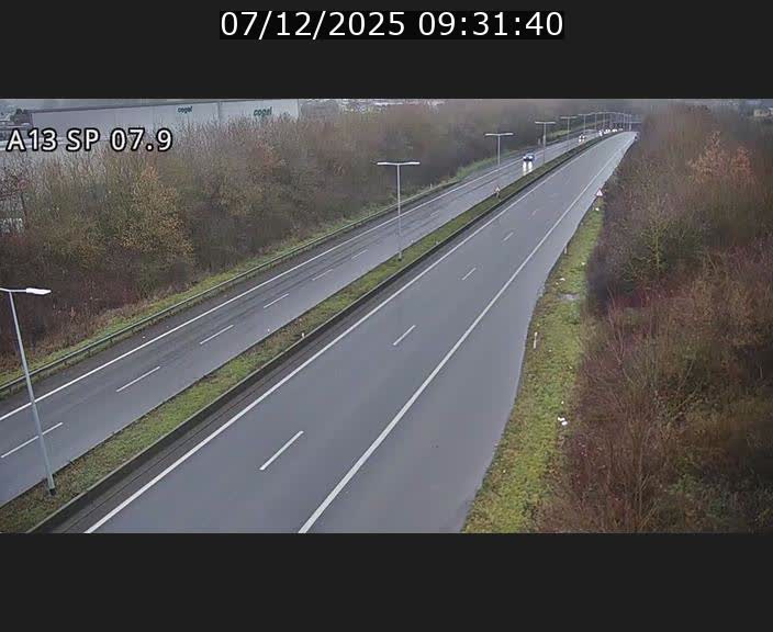 Traffic live webcam Luxembourg Jonction Lankelz - A13 direction Pétange - BK 7.9
