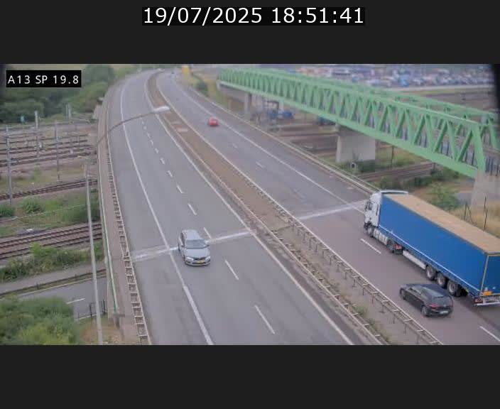 Traffic live webcam Luxembourg Croix de Bettembourg - A13 direction Esch-sur-Alzette - BK 19.8