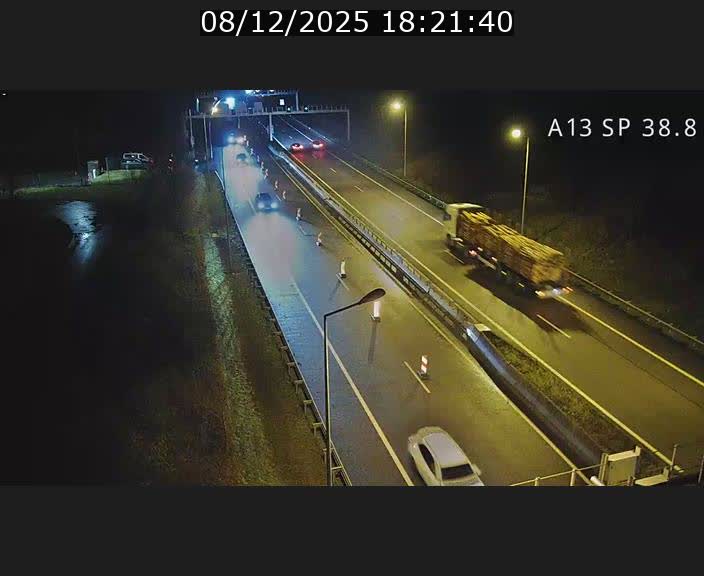 Webcam autoroute A13 à l'entrée ouest du tunnel Markusbierg à Schengen. Vue orientée vers le tunnel et l'Allemagne