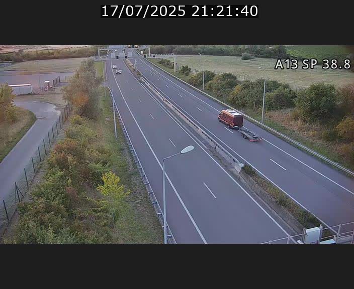 Webcam autoroute A13 à l'entrée ouest du tunnel Markusbierg à Schengen. Vue orientée vers le tunnel et l'Allemagne