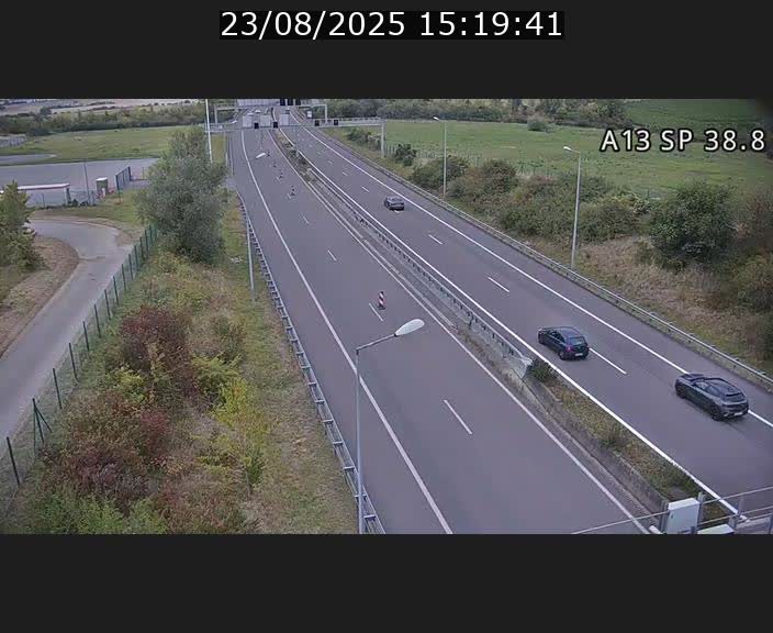 Webcam autoroute A13 à l'entrée ouest du tunnel Markusbierg à Schengen. Vue orientée vers le tunnel et l'Allemagne