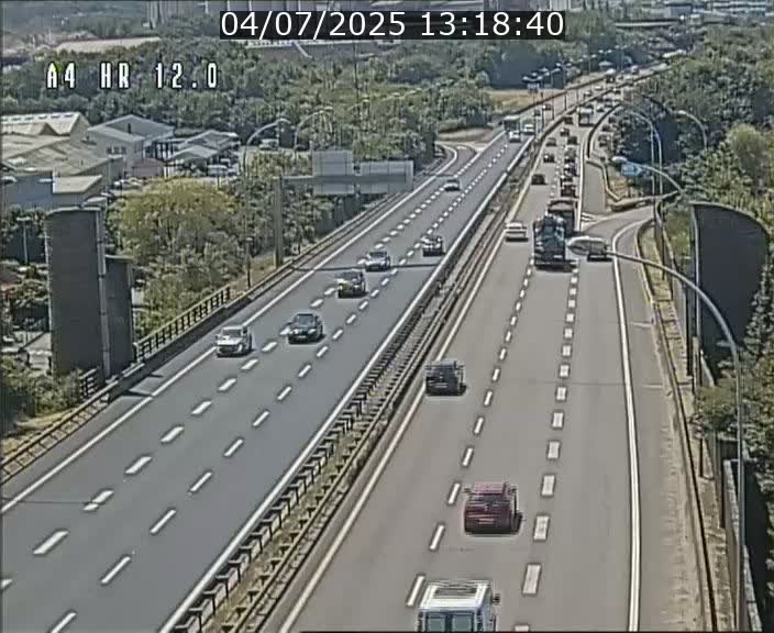 Traffic live webcam Luxembourg Jonction Foetz - A4 - BK 12.0 - direction Esch sur Alzette