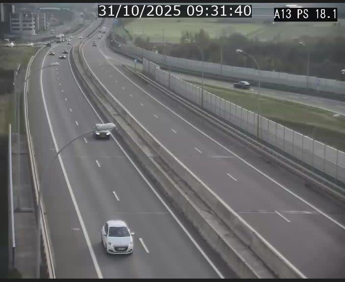 Traffic live webcam Luxembourg Dudelange - A13 direction Croix de Bettembourg - BK 18.1