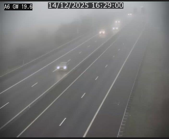 Traffic live webcam Luxembourg - Steinfort - A6 - BK 19.6 - direction Belgique