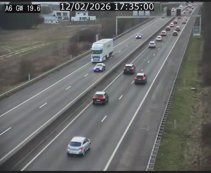 Traffic live webcam Luxembourg - Steinfort - A6 - BK 19.6 - direction Belgique
