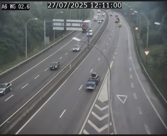 Traffic live webcam Luxembourg Croix de Cessange - A6 - BK 2.6 - direction France/Allemagne