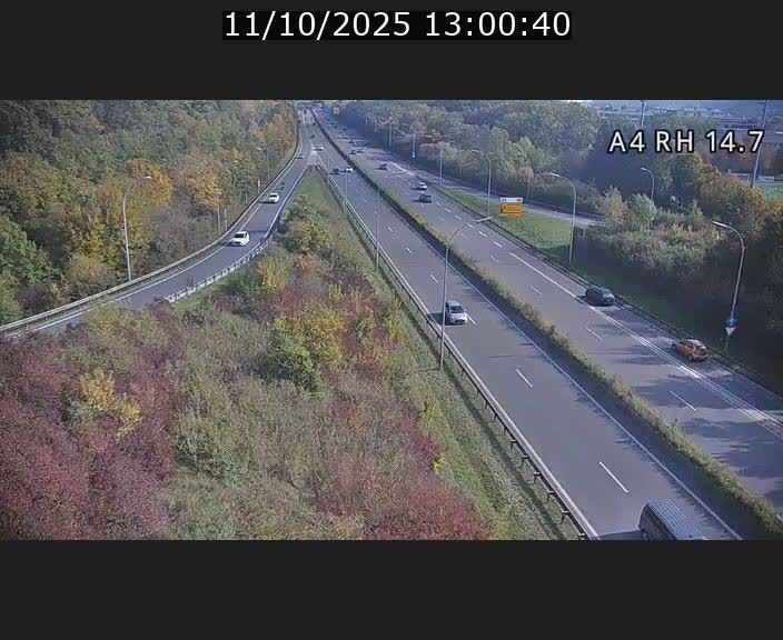 Traffic live webcam Luxembourg Jonction Lankelz - A4 - BK 14.7 - direction Luxembourg