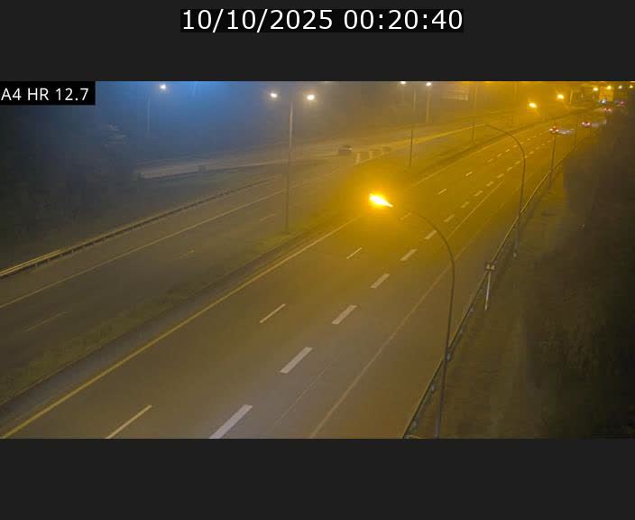Traffic live webcam Luxembourg Esch sur Alzette - A4 - BK 12.7 - direction Esch-Belval