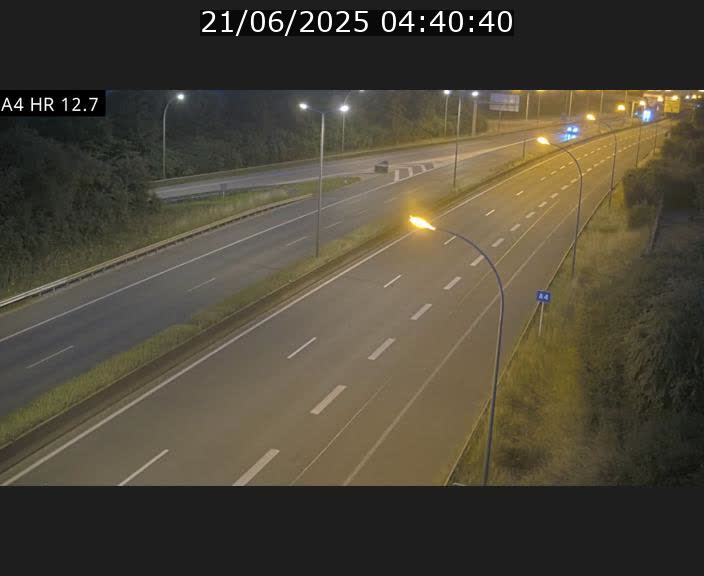 Traffic live webcam Luxembourg Esch sur Alzette - A4 - BK 12.7 - direction Esch-Belval