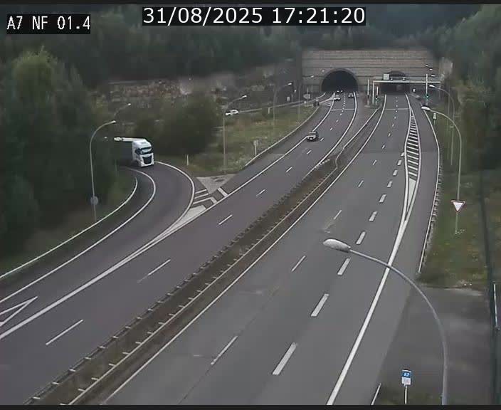Caméra autoroute Luxembourg A7 - Echangeur Waldhaff - direction Tunnel Stafelter
