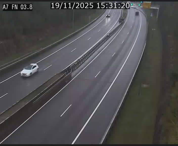 Caméra autoroute Luxembourg A7 - Passage à gibier Rëngelbour - direction Tunnel Stafelter