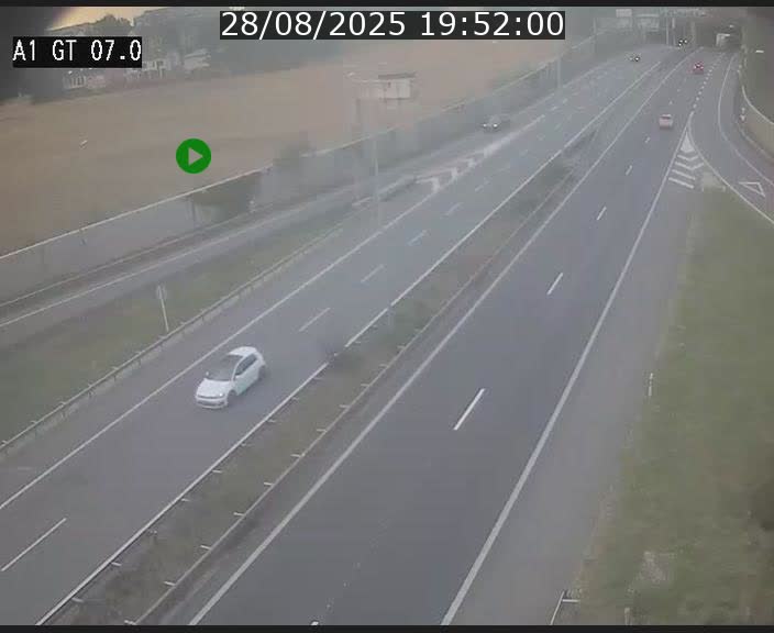 Traffic live webcam Luxembourg Cents - A1 direction Kirchberg - BK 7