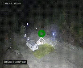 Webcam à l'entrée du tunnel du Somport, côté français, sur la N134, dans les Pyrénées, en direction de l'Espagne, à 1116 mètres d'altitude