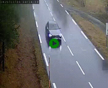 Caméra routière France - N102, au niveau du col de Montmirat à Saint-Etienne-du-Valdonnez à 1039 mètres d'altitude