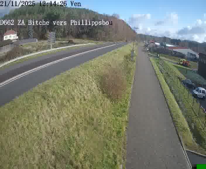 Caméra de trafic sur D662 (France) à Bitche, orientée vers Phillippsbourg, permettant d’évaluer fluidité, incidents et densité automobile.