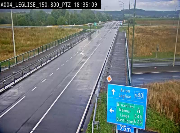 Webcam au-dessus de l'E411 sur la N40. Vue orientée vers Léglise en provenance de Neufchâteau