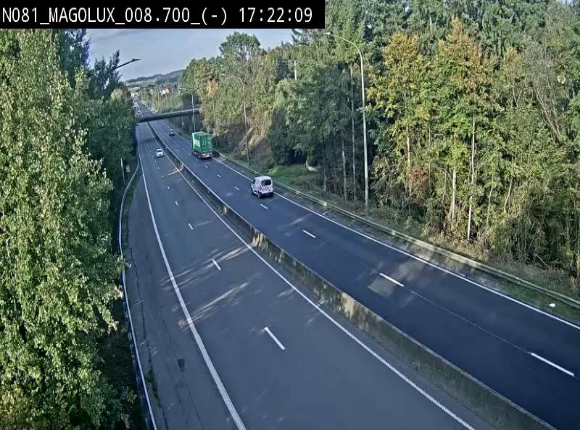 Webcam sur la N81 (E411) à hauteur de la jonction avec la N883. Vue orientée vers Arlon