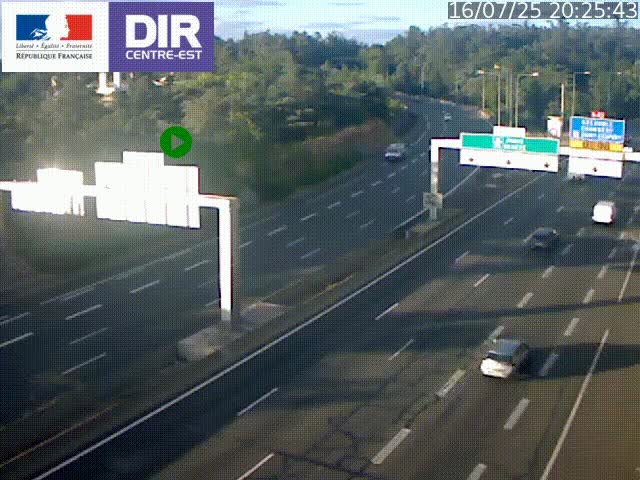Caméra de circulation routière sur le boulevard périphérique Laurent Bonnevay de Lyon (D383) à hauteur de Bron, avant la jonction avec l'A43. Vue orientée vers l'échangeur