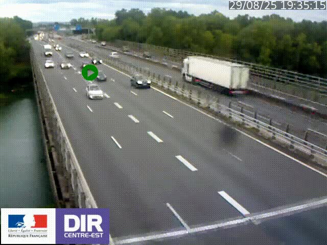 Caméra trafic à la jonction entre l'A46 (Rocade-est de Lyon) et l'A42 à hauteur de Vault-en-Velin en direction de Marseille