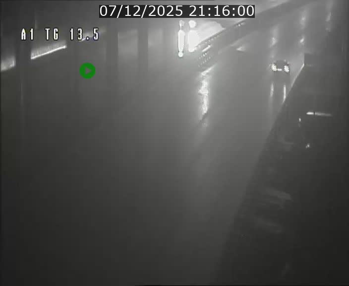 Traffic live webcam Luxembourg Senningen - A1 direction Luxembourg - BK 13.5