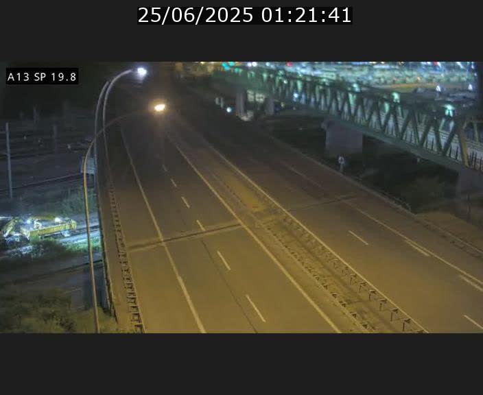 Traffic live webcam Luxembourg Croix de Bettembourg - A13 direction Esch-sur-Alzette - BK 19.8
