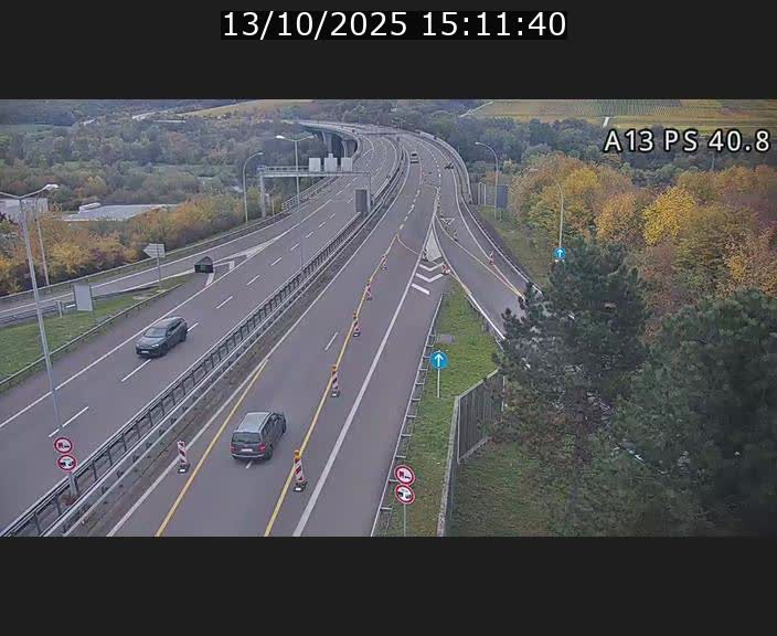 Webcam autoroute A13 à la sortie est du tunnel Markusbierg à Schengen. Vue sur le pont de la Moselle, vers l'Allemagne