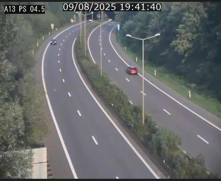 Traffic live webcam Luxembourg Differdange - A13 direction Esch-sur-Alzette - BK 4.5