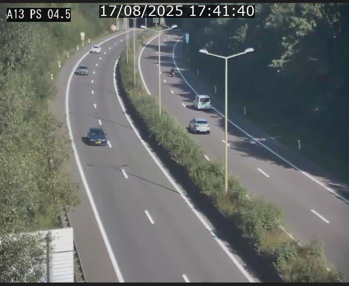 Traffic live webcam Luxembourg Differdange - A13 direction Esch-sur-Alzette - BK 4.5