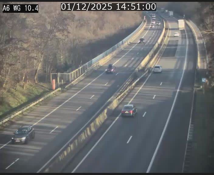 Traffic live webcam Luxembourg Mamer - A6 - BK 10.4 - direction Luxembourg/France/Allemagne