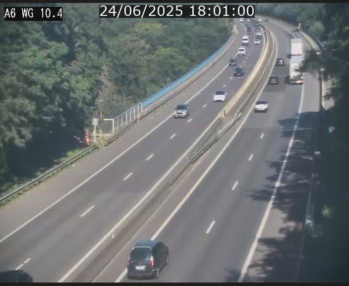 Traffic live webcam Luxembourg Mamer - A6 - BK 10.4 - direction Luxembourg/France/Allemagne