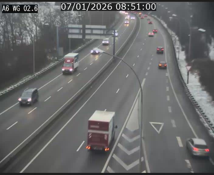 Traffic live webcam Luxembourg Croix de Cessange - A6 - BK 2.6 - direction France/Allemagne