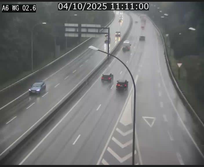 Traffic live webcam Luxembourg Croix de Cessange - A6 - BK 2.6 - direction France/Allemagne