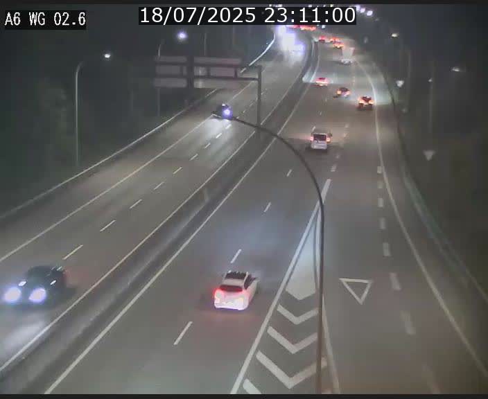 Traffic live webcam Luxembourg Croix de Cessange - A6 - BK 2.6 - direction France/Allemagne