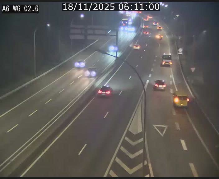 Traffic live webcam Luxembourg Croix de Cessange - A6 - BK 2.6 - direction France/Allemagne