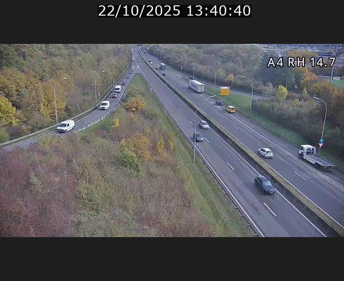 Traffic live webcam Luxembourg Jonction Lankelz - A4 - BK 14.7 - direction Luxembourg