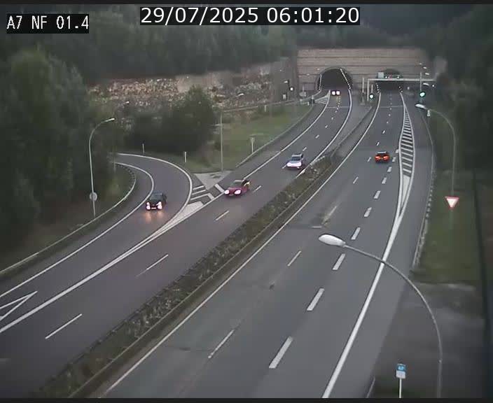 Caméra autoroute Luxembourg A7 - Echangeur Waldhaff - direction Tunnel Stafelter