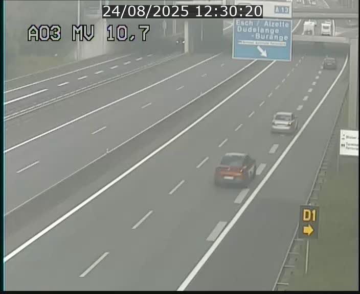 Traffic live webcam Luxembourg Croix de Bettembourg - A3 - BK 10.7 - direction France