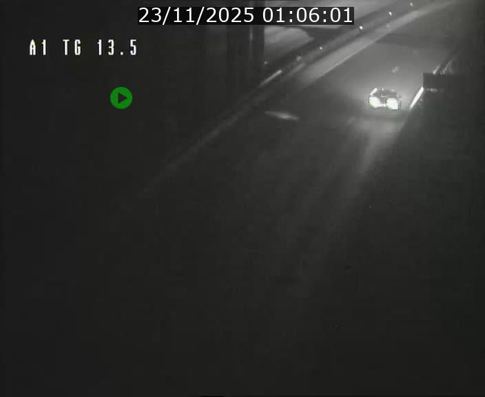 Traffic live webcam Luxembourg Senningen - A1 direction Luxembourg - BK 13.5