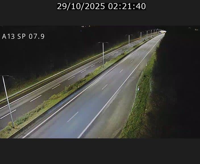 Traffic live webcam Luxembourg Jonction Lankelz - A13 direction Pétange - BK 7.9