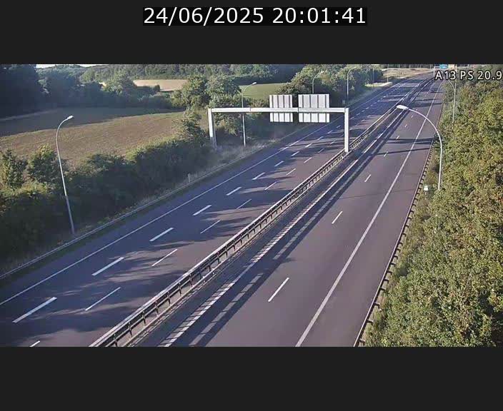 Traffic live webcam Luxembourg Croix de Bettembourg, rond-point d'Hellange - A13 direction Allemagne - BK 20.9