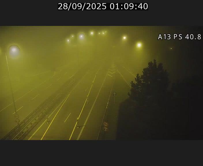 Webcam autoroute A13 à la sortie est du tunnel Markusbierg à Schengen. Vue sur le pont de la Moselle, vers l'Allemagne