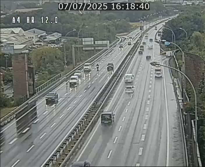 Traffic live webcam Luxembourg Jonction Foetz - A4 - BK 12.0 - direction Esch sur Alzette