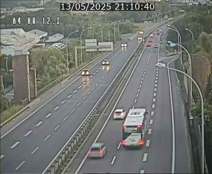 Traffic live webcam Luxembourg Jonction Foetz - A4 - BK 12.0 - direction Esch sur Alzette