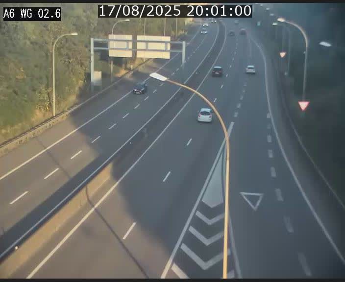 Traffic live webcam Luxembourg Croix de Cessange - A6 - BK 2.6 - direction France/Allemagne