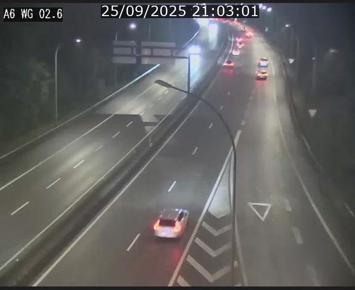 Traffic live webcam Luxembourg Croix de Cessange - A6 - BK 2.6 - direction France/Allemagne